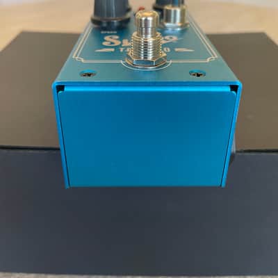 Supro 1310 Tremolo 2010s - Blue image 4