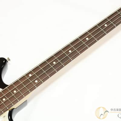 Fender American Performer Mustang Bass 3-Color Sunburst image 3