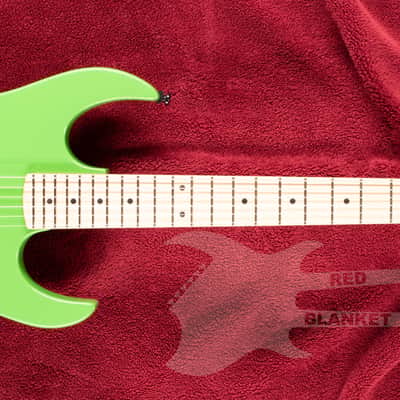 B.C. Rich Gunslinger Retro II with Floyd Rose - Green Pearl image 2