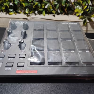 AKAI Professional MPD218 USB MIDI Pad Controller – Excellent Condition – Tested – Fast Ship image 1