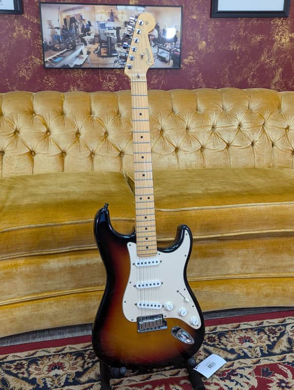 Fender Stratocaster 2003 - Sunburst image 1