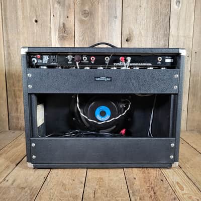 Fender Deluxe Reverb II 2-Channel 20-Watt 1x12" Guitar Combo 1981 - 1986 - Black image 4