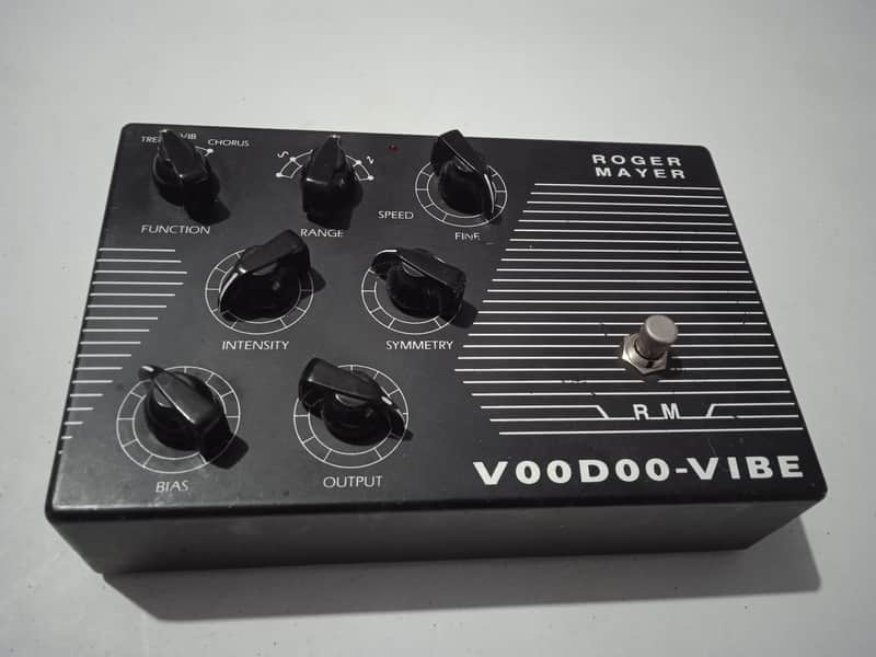 Roger Mayer Voodoo Vibe 2000s - Black image 1