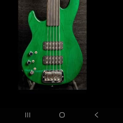G&L L-2500 fretless lefty left handed bass image 4