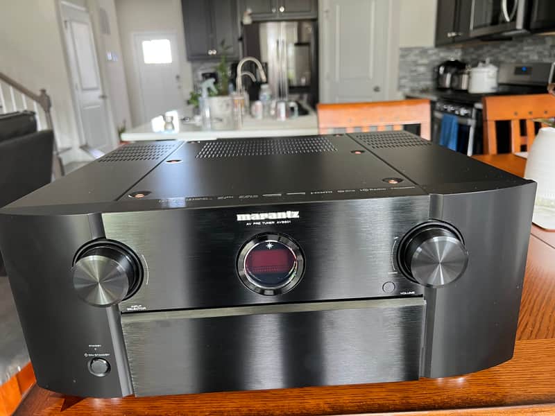 Marantz Av8801 image 1