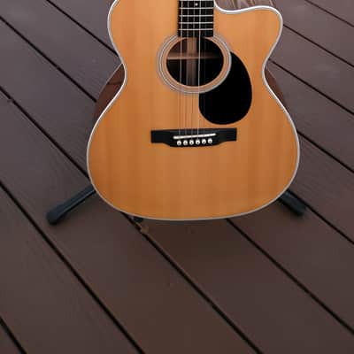 Martin Standard Series OMC-28E - Natural image 1