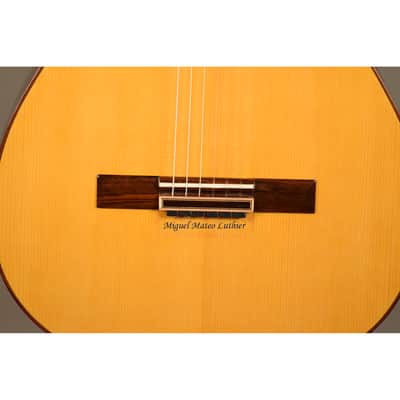 Artisan Flamenco Guitar - French varnish image 3