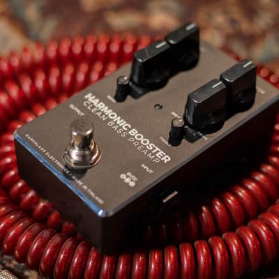 Darkglass Harmonic Booster Clean Bass Guitar Effects Preamp image 7