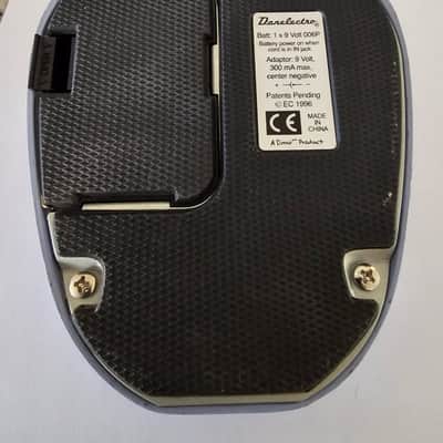 Danelectro Dan-Echo 1996 - light purple image 3