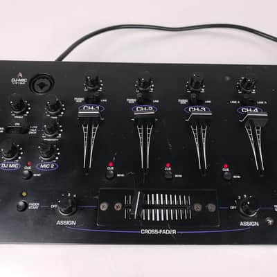 Numark CM100 DJ Mixer 4 Channel Full Width image 4