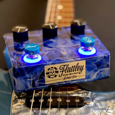 Flattley Solaris Pro ~ Fuzz with Boost ~ Platinum Range ~ Includes FREE Power Supply image 2