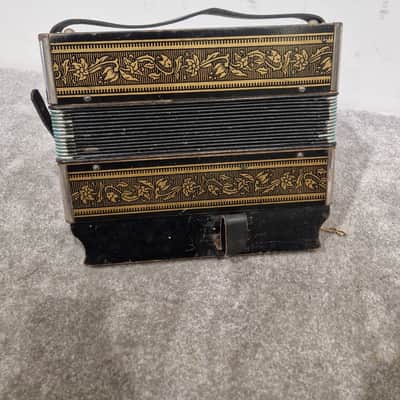 Hohner Marca Registrada Accordion - Classic Diatonic Design - Good image 5