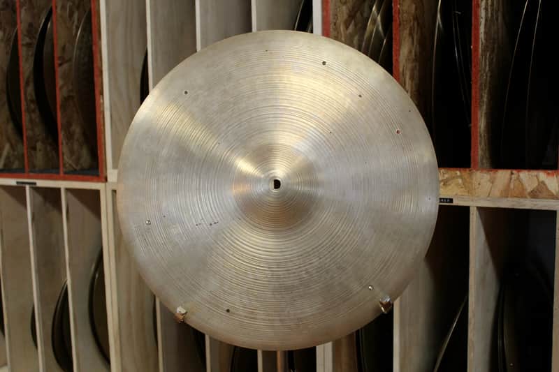 1960s A. Zildjian 18" Sizzle Crash 1420g image 1