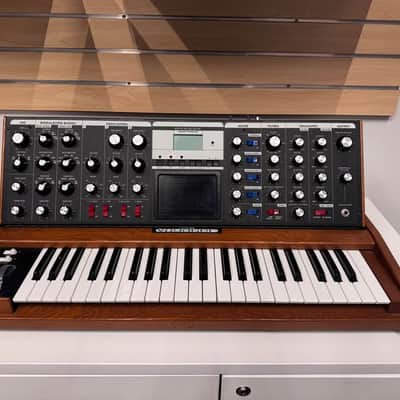 Moog Minimoog Voyager Performer Edition 44-Key Monophonic Synthesizer 2002 - 2015 - Traditional Wood Cabinet image 2