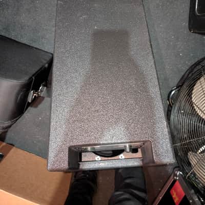 Warwick Gnome CAB 2/8/4 200-Watt 2x8" Compact Bass Speaker Cabinet 2020 - Present - Black image 3