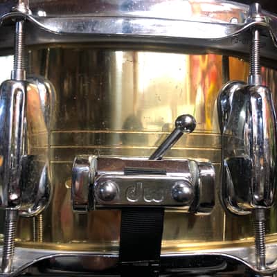 Slingerland Brass 10 lug 5"x14" lacquered Brass snare drum w/ DW MAG Throw off/3 position but plate image 4