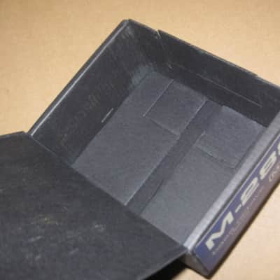 light average wear MXR EMPTY BOX ONLY for M-288 Bass Octave Deluxe (NO pedal / NO paperwork) image 17
