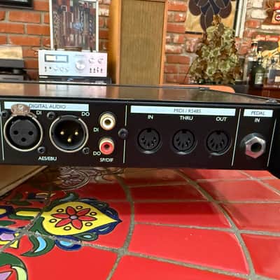 TC Electronic M2000 Multi-Effect - Excellent Reverbs, Delays and MORE! image 8