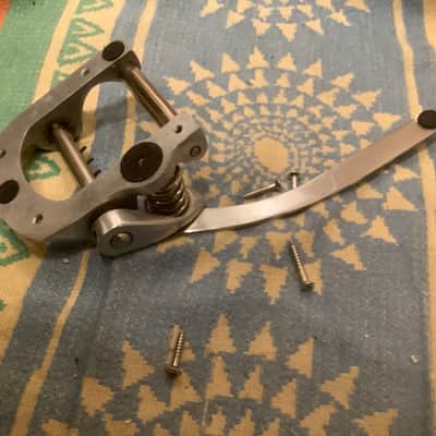 Bigsby LEFTY  left hand handed  USA B5 Vibrato Tailpiece for Flat Top image 7