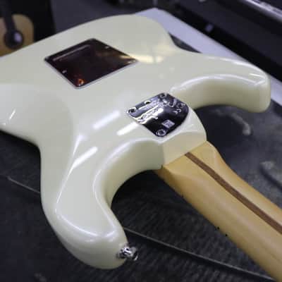Fender American Deluxe Stratocaster Ash with Maple Fretboard 2013 - 2015 - White Blonde image 12
