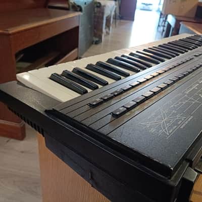 Yamaha DX7IIFD 16-Voice Synthesizer with Floppy Drive 1986 - 1989 - Black image 8