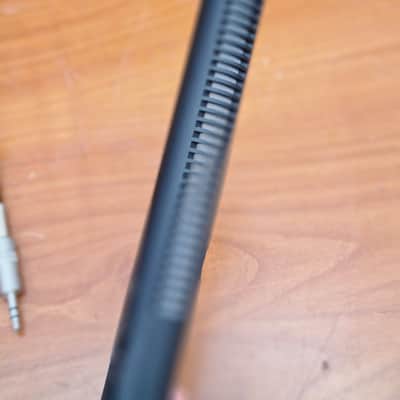 Sennheiser 🎤 Sennheiser MKE 600 Shotgun Microphone | XLR 3-Pin | Battery Powered | Black image 5