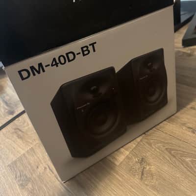 Pioneer DM-40D BT Active Studio Monitors with Bluetooth (Pair) 2022 - Present - Black image 3
