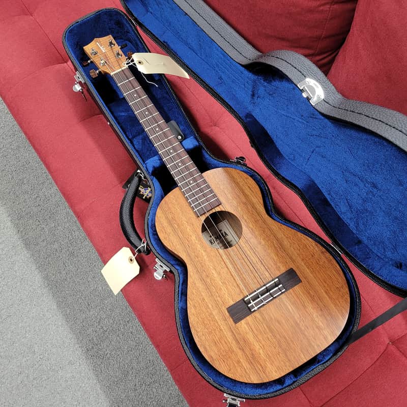 Kamaka Baritone Ukulele HF4 with Case 2025 - Solid Koa image 1