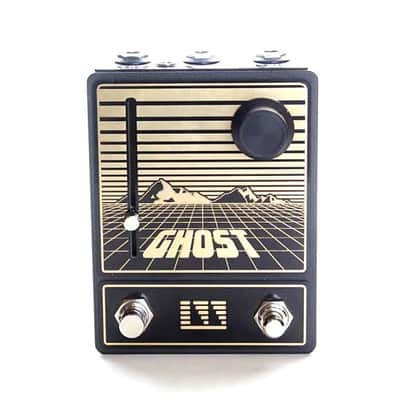 Lightning Wave Ghost Tremolo