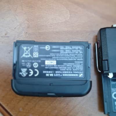 Sennheiser Sennheiser AVX Wireless Microphone Set | SK AVX + EKP AVX | 3.5mm | With Carrying Case image 11