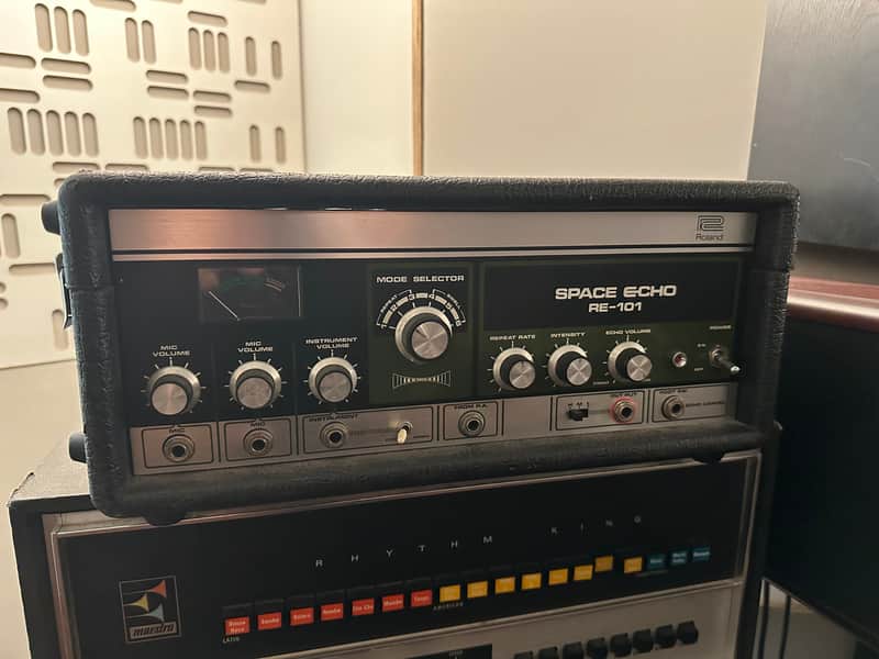 Roland RE-101 Space Echo 1978 - 1979 - Black image 1