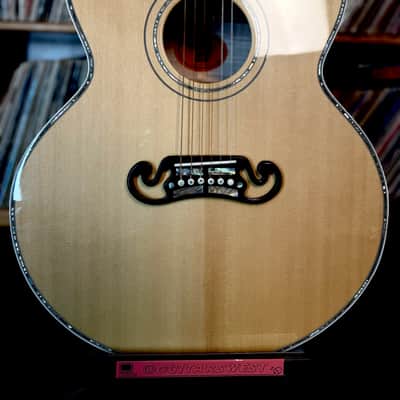 Gibson J-200 1995 - Natural image 1