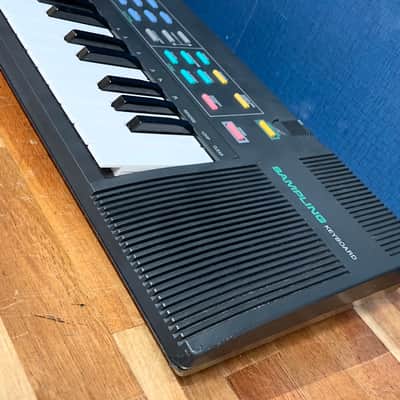 Casio SK-2 32 Keys Sampling Keyboard in Excellent Condition image 4