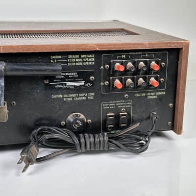Pioneer SX-737 Vintage Stereo Receiver (1974) image 8