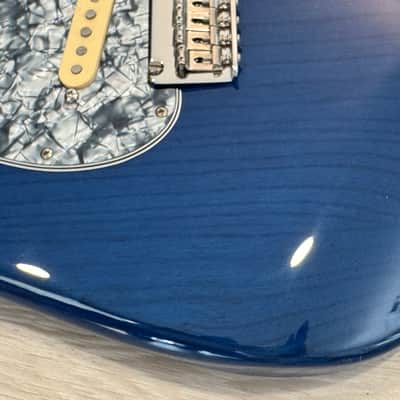Loaded Fender Deluxe Player Sapphire Blue Transparent Stratocaster ASH Body image 5