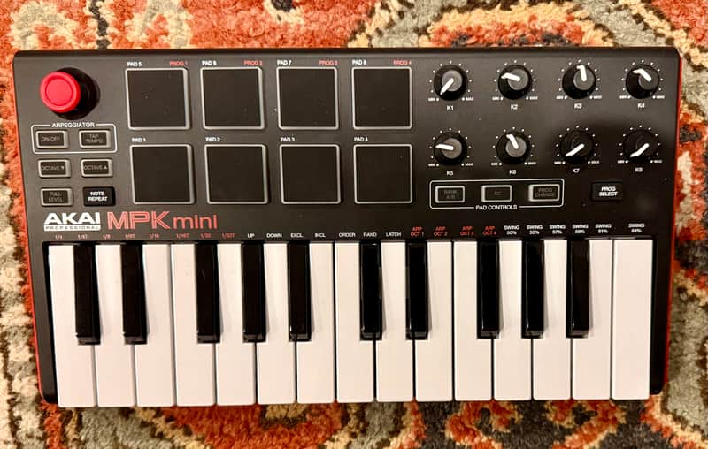 Akai Professional MPK Mini MIDI Keyboard Controller – Very Good Condition image 1