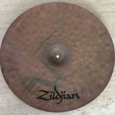 Zildjian 20”  K Custom Dry Light  Ride Cymbal ( 2,129 g ) for drum set image 5