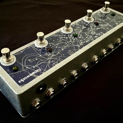 Saturnworks 4 - Loop True Bypass Multi Looper + Master Bypass Switch Pedal with Neutrik Jacks - Handcrafted in California image 2