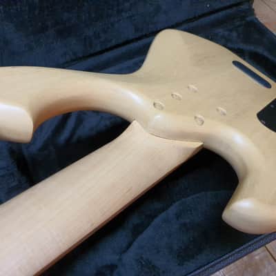 2018 Skjold Slayer 5 Exotic Stage Series 5String Bass Select Premium Myrtle Top image 13