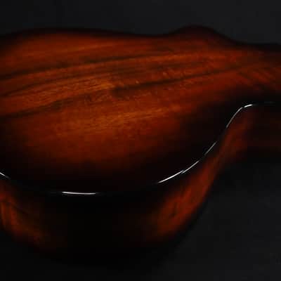 Taylor 222ce-K DLX Grand Concert Acoustic-electric Guitar - Shaded Edge Burst 570 image 5