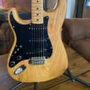 Fender Stratocaster Left-Handed with 3-Bolt Neck, Maple Fretboard 1977 - Natural
