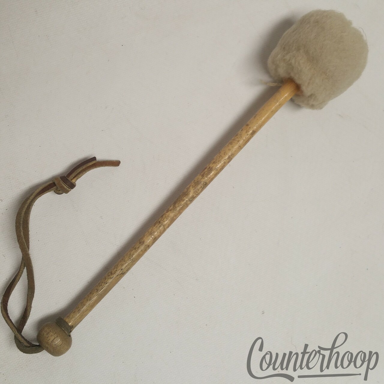 Leedy 1205 Marching Bass Drum Mallet Wood Handle Felt Vintage 40s+Leather Thong — main photograph