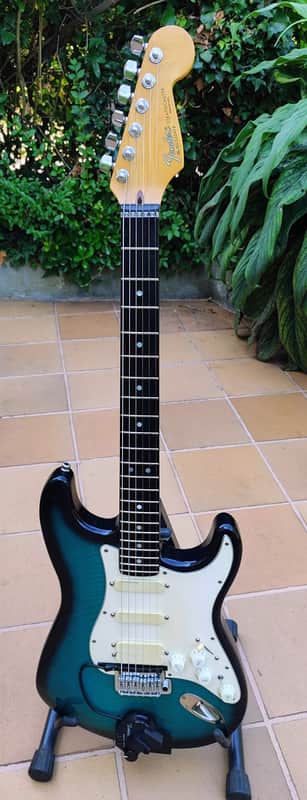 Fender Fender Stratocaster Plus Ultra 1992 - azul