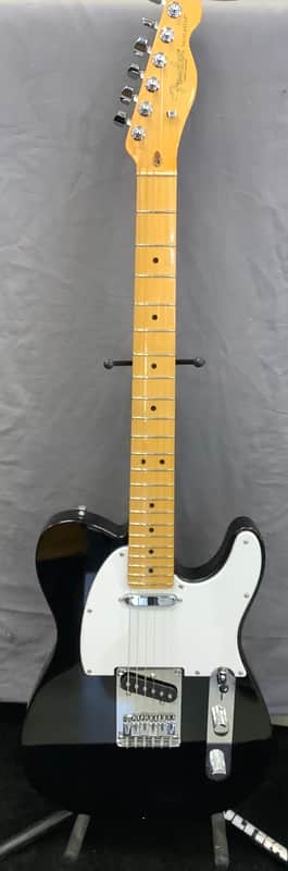 Fender American Professional II Telecaster with Maple Fretboard 2020 - Present - Black