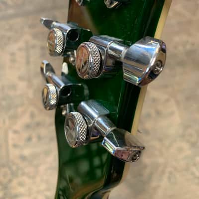 Rafferty Single cut 2023 - Green flame image 15