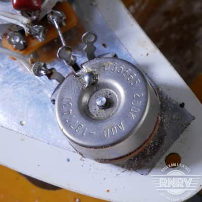 Fender Stratocaster 1975 - Sunburst image 20