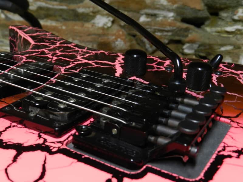 Kaman GTX-33 with Hamer/Schaller FloydRose trem, Pink Crackle