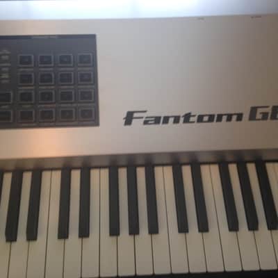 Roland Fantom-G8 88-Key Workstation Keyboard 2008 - 2012 - Silver image 3