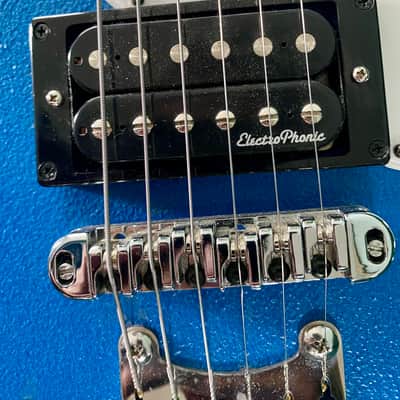 Electrophonic Model one Guitarmadillo - Blue image 7