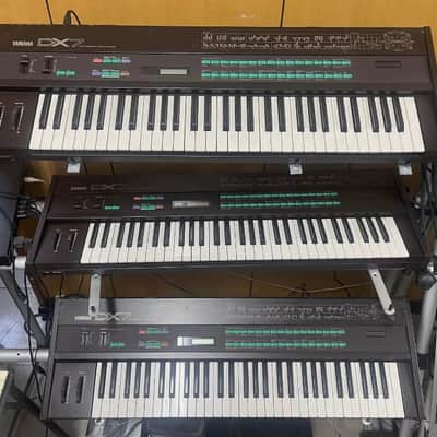 Yamaha DX7 Programmable Algorithm Synthesizer